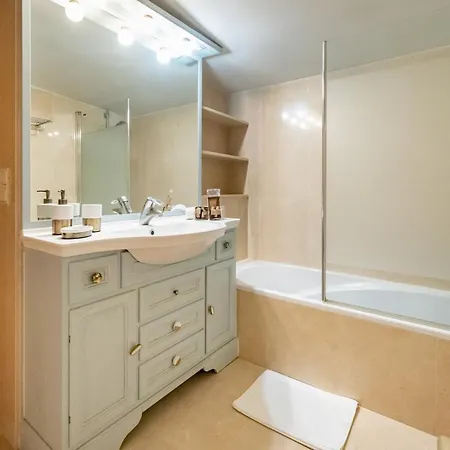 Апартаменти Mar De Alboran Center Sea View Марбелья